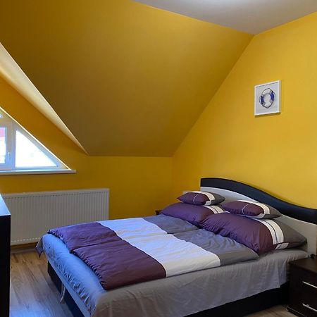 Korall Apartman Балатонфюзфё Экстерьер фото