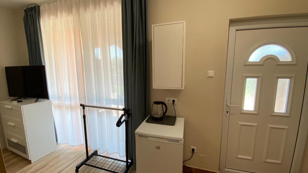 Korall Apartman Балатонфюзфё Экстерьер фото